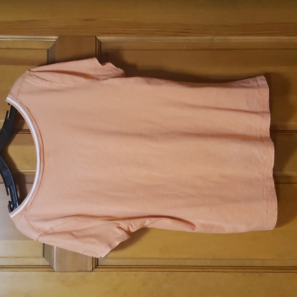 Universal Thread Peach Twist Front T-shirt Medium, V-Neck, Women's GUC - Picture 5 of 7